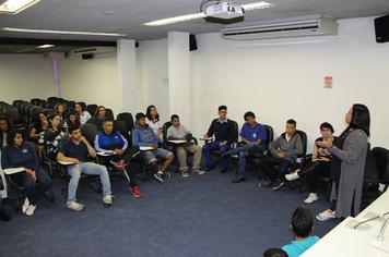 Foto - Crianças e adolescentes participam de reunião do Plano Plurianual