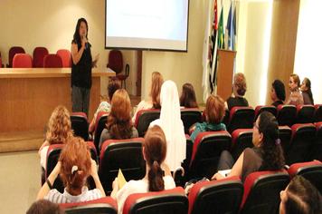 Com aula sobre ética e legislação, Consórcio inicia capacitação regional para cuidadores de idosos