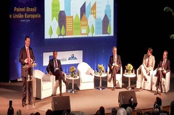 Consórcio debate uso da tecnologia em painel  da União Europeia sobre cidades inteligentes