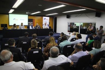 Consórcio ABC recebe comitiva do BNDES