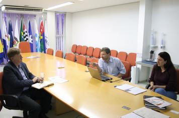 Consórcio apresenta ações de governança do ABC para universidade sul-africana