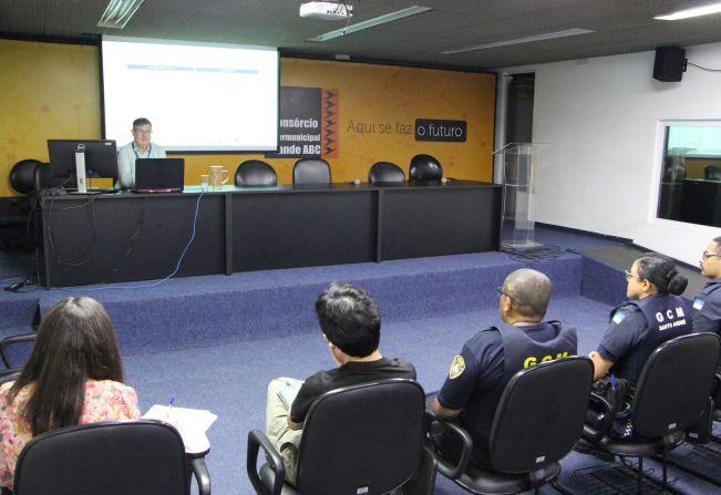 Consórcio ABC recebe capacitação sobre tratamento e análise de dados da segurança pública
