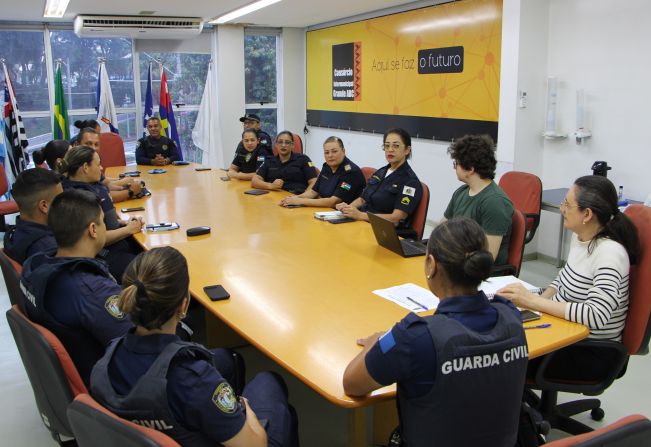 Equipes da Patrulha Maria da Penha compartilham experiências e desafios no Consórcio ABC