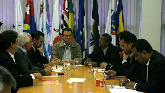 Assembleia de prefeitos reforça prioridades da Saúde Regional
