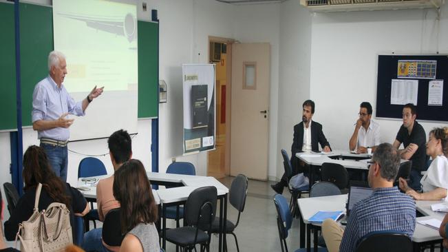 Workshop regional debate potencial  do Grande ABC para o setor aéreo