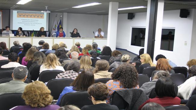 Em aula inaugural, formação regional ressalta importância da atividade física para idosos