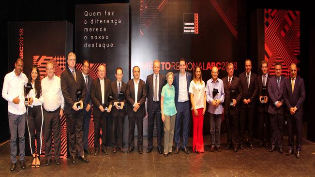 Consórcio homenageia exemplos de dedicação à sociedade no Prêmio Mérito Regional ABC