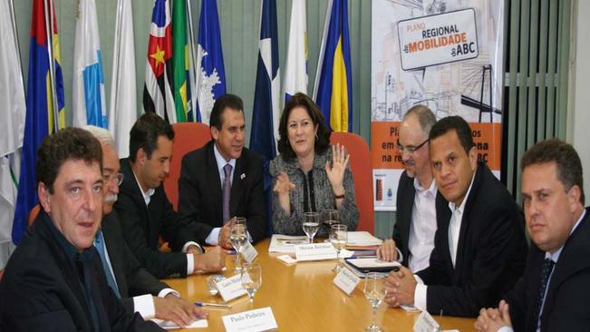 “Estou satisfeita com a proposta consistente e articulada que recebi dos prefeitos”, diz Miriam Belchior
